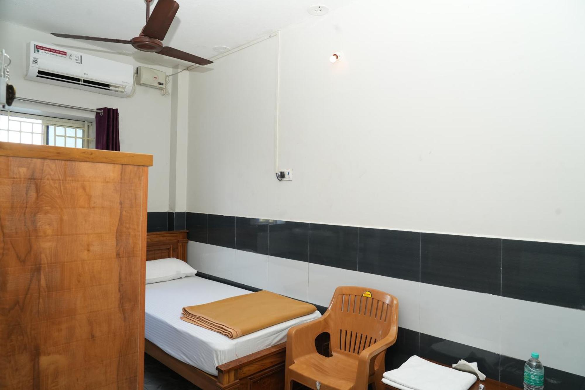Hotel Rajali Residency Kulithalai Exterior foto