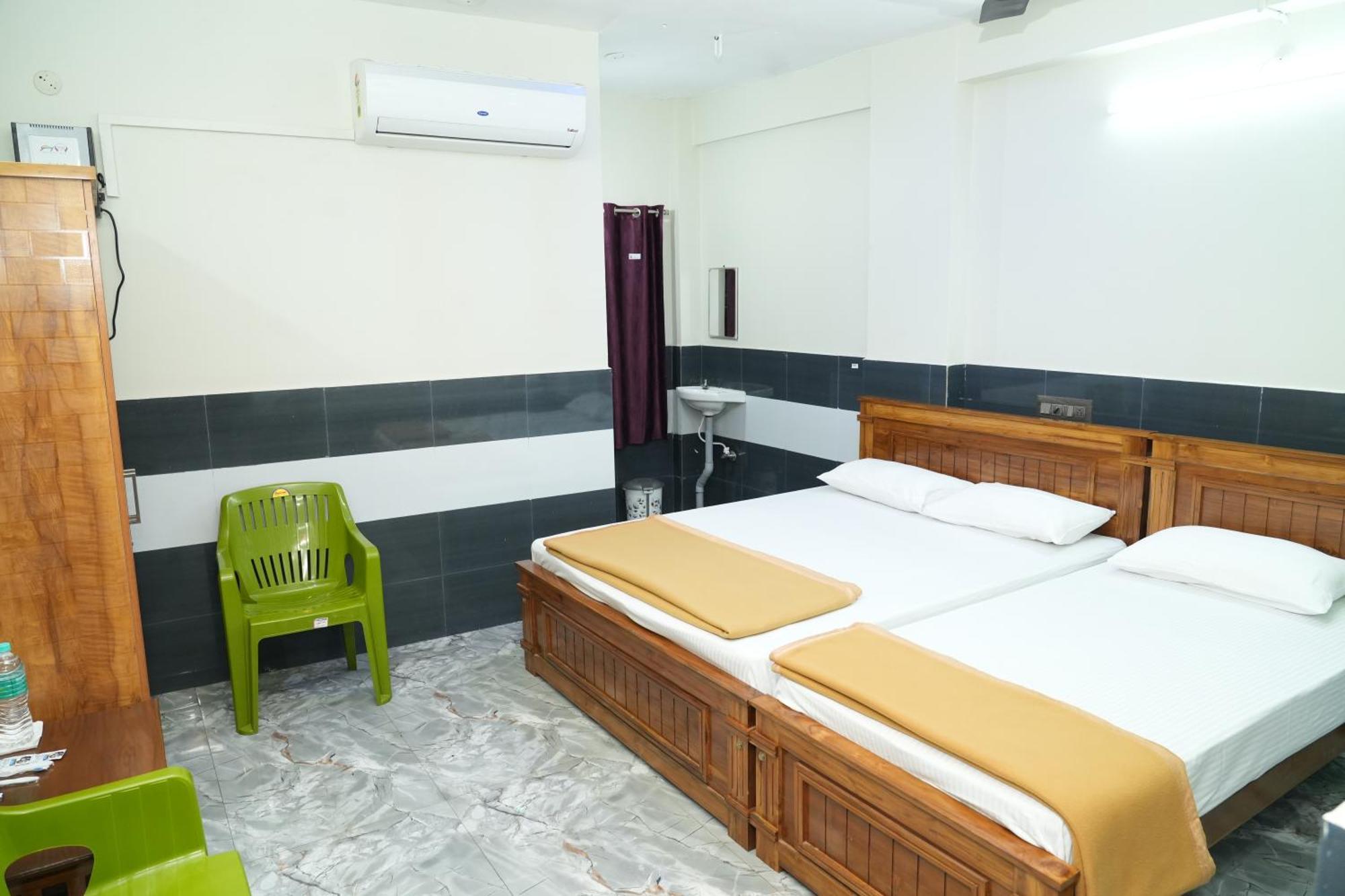 Hotel Rajali Residency Kulithalai Exterior foto