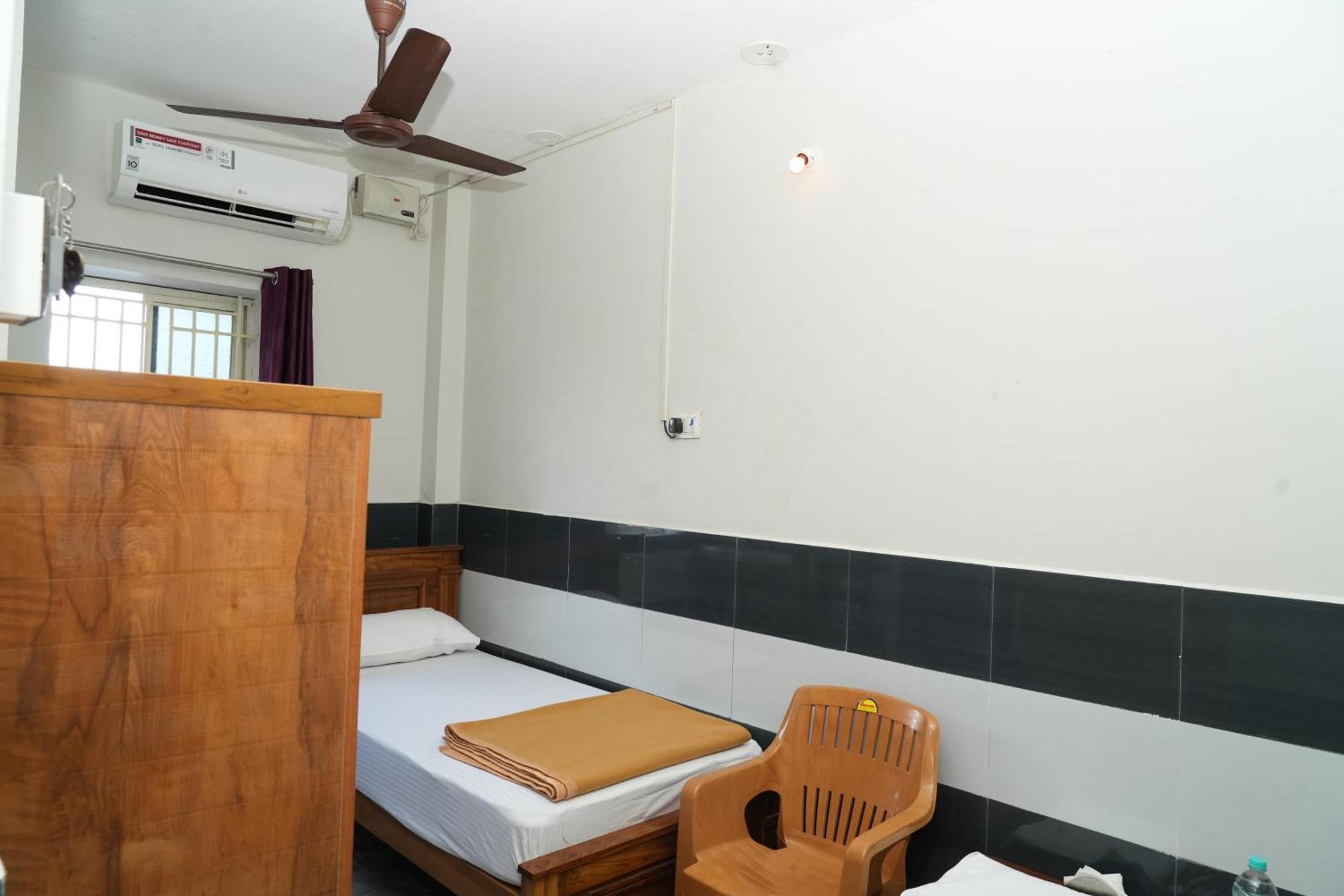 Hotel Rajali Residency Kulithalai Exterior foto